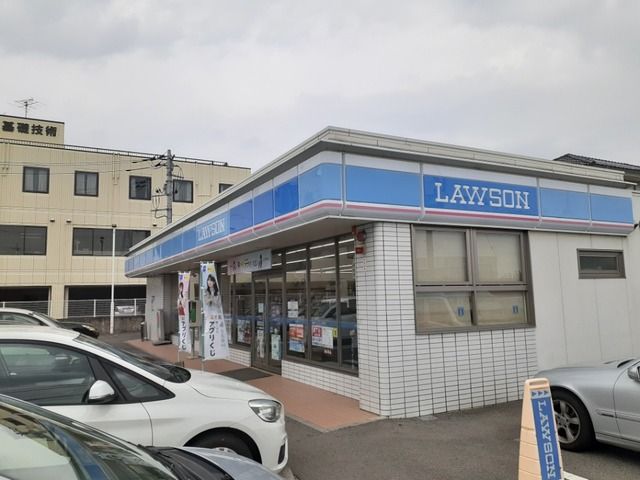 コンビニ　ローソン前橋高井店（コンビニ）まで110m