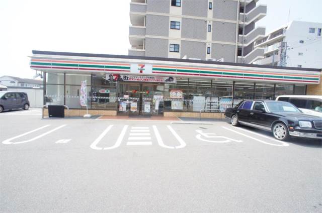 コンビニ　セブンイレブン 福岡土井1丁目店（コンビニ）まで92m