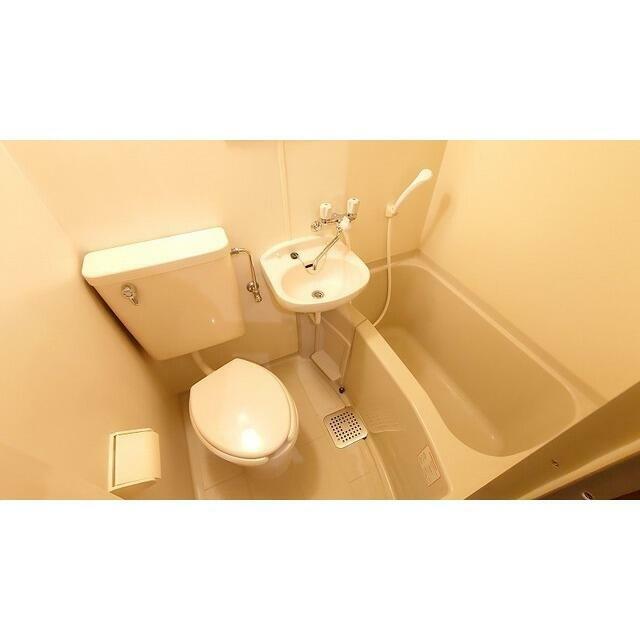 バス・シャワールーム　写真は他部屋