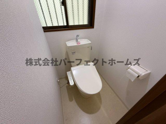 桜木町アパートのトイレ写真