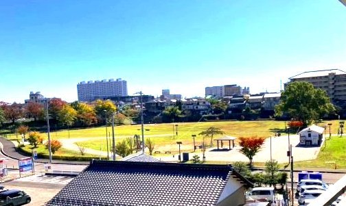 眺望　緑地公園がすぐです。子育てにも、心地よい環境です。