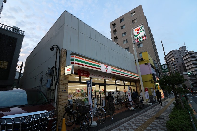 コンビニ　セブンイレブン 墨田文花2丁目明治通り店（コンビニ）まで323m