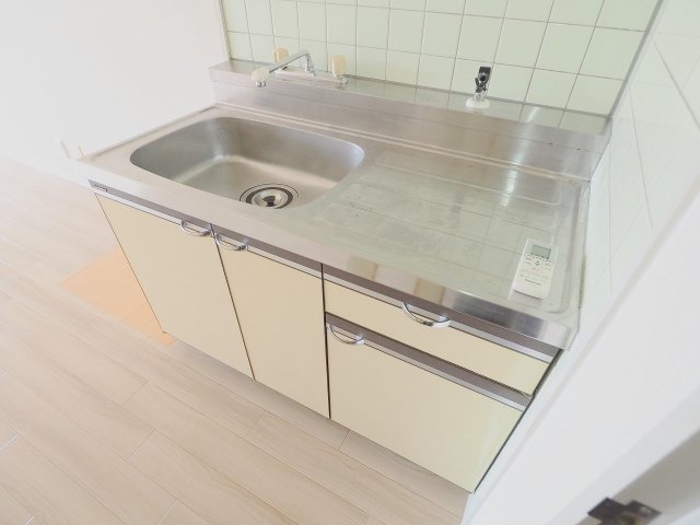 キッチン　※同じ間取りの別部屋のお写真です※
