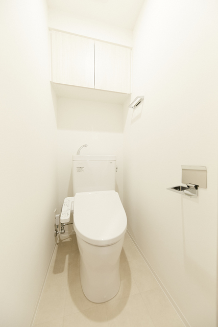 トイレ　※写真は同タイプ住戸です。