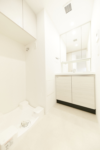 洗面設備　※写真は同タイプ住戸です。