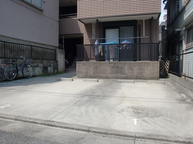 駐車場　★敷地内駐車場★