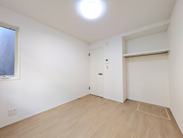 居室・リビング　２面採光の角部屋