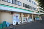 コンビニ　ファミリーマート戸塚鳥が丘店（コンビニ）まで240m