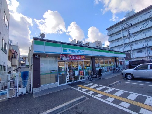 コンビニ　ファミリーマート 東住吉南田辺店（コンビニ）まで241m