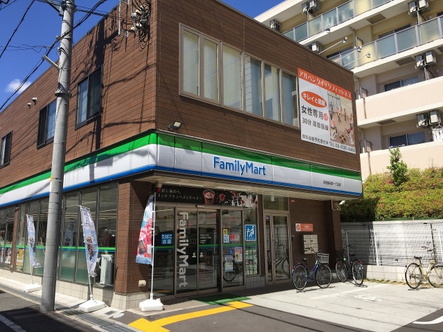 コンビニ　ファミリーマート吹田垂水町一丁目店（コンビニ）まで161m