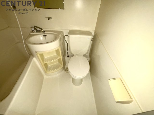 トイレ　浴室内にトイレがあります☆
