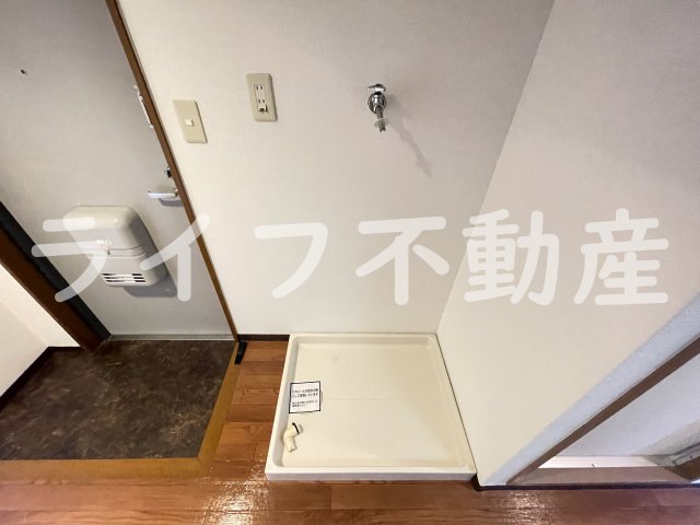 洗面設備　脱衣スペースもあります