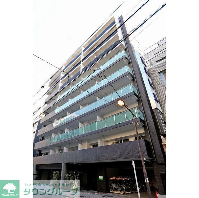 1K Mansion in Chiyoda, Tokyo