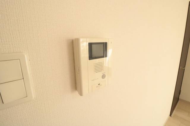 セキュリティ　モニター付きインターホンで安心♪