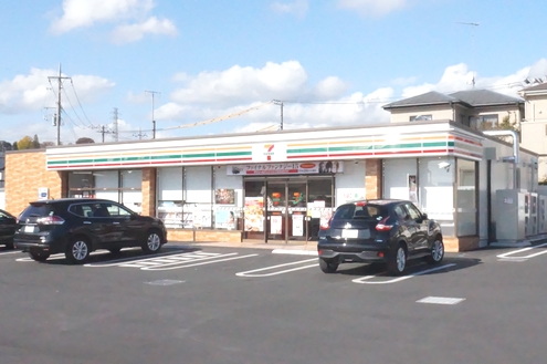 コンビニ　セブンイレブン 伊勢原桜台小学校前店（コンビニ）まで345m