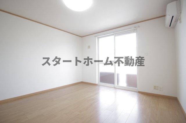 その他部屋・スペース　使い勝手のいい寝室です