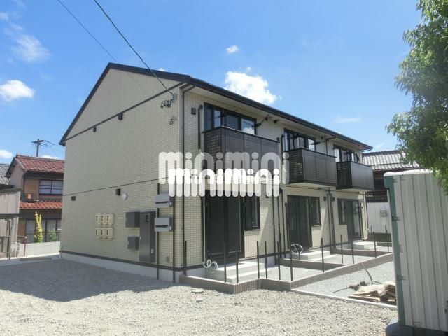 建物外観　シンプルでモダンな外観。