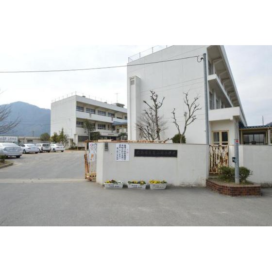 小学校　広島市立亀山南小学校（小学校）まで1210m