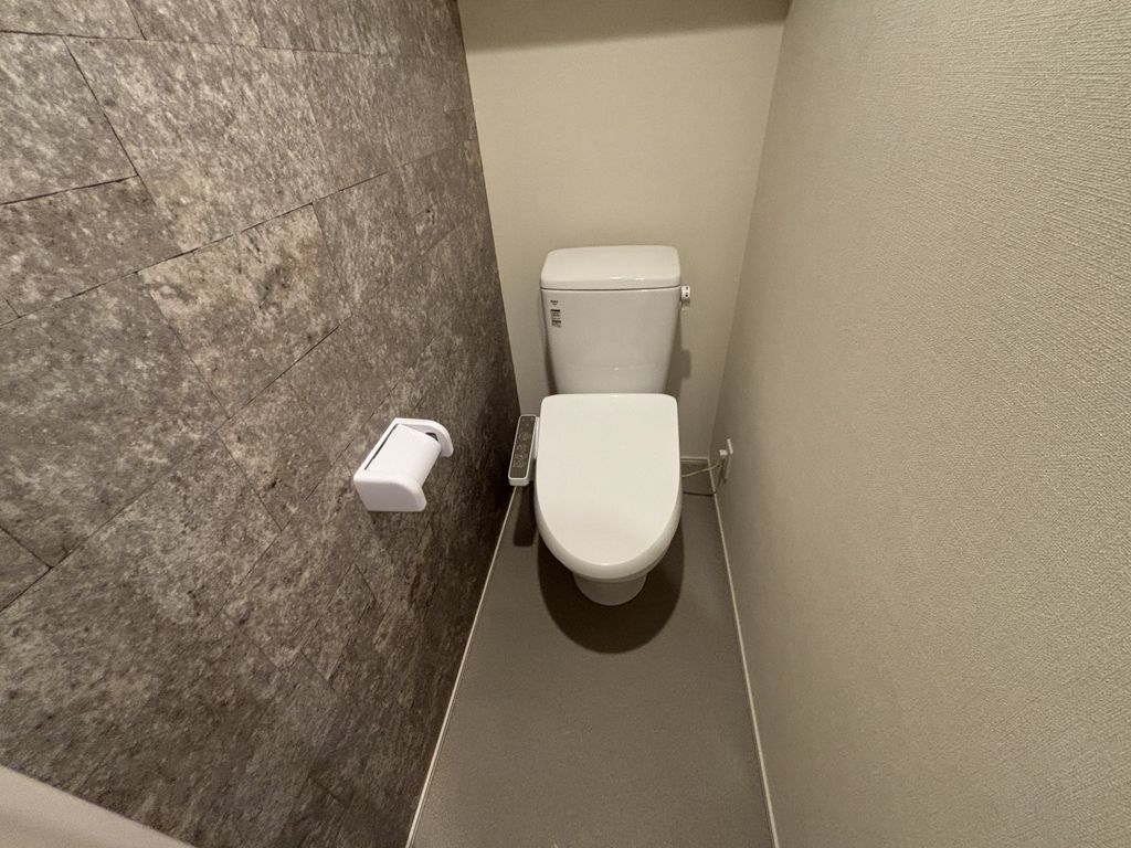 サンメイプル上新庄のトイレ写真