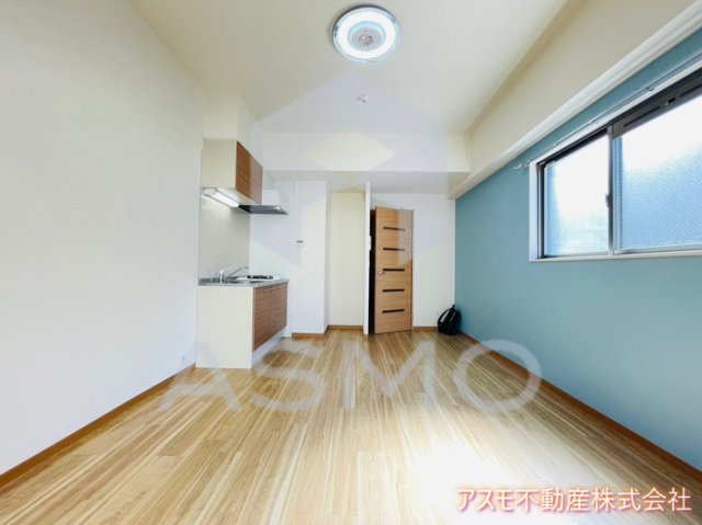 居室・リビング　同マンション別部屋　参考写真
