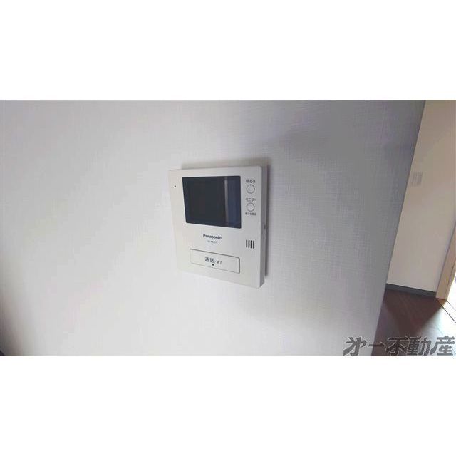 セキュリティ　モニター付きインターホン