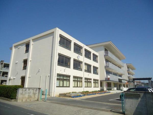 小学校　倉敷市立老松小学校（小学校）まで1019m