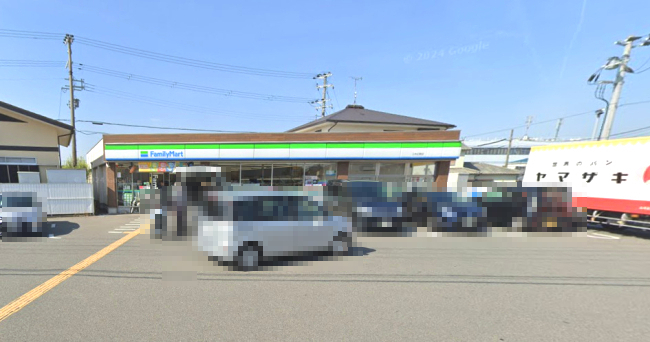 コンビニ　ファミリーマート 三木広野店（コンビニ）まで528m