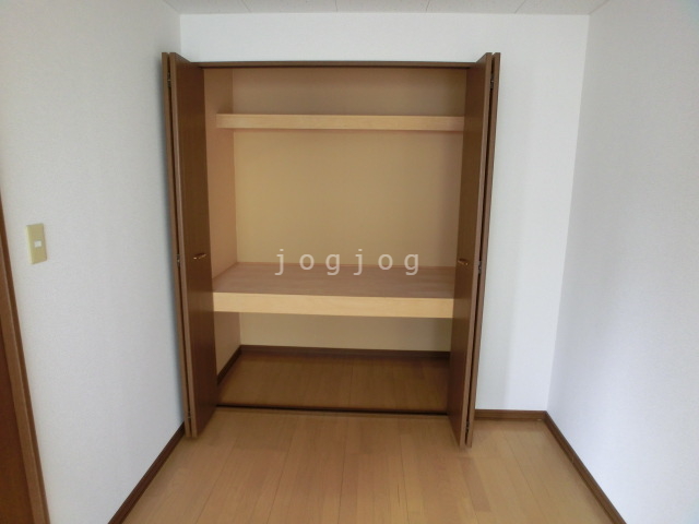 収納　クローゼットタイプ