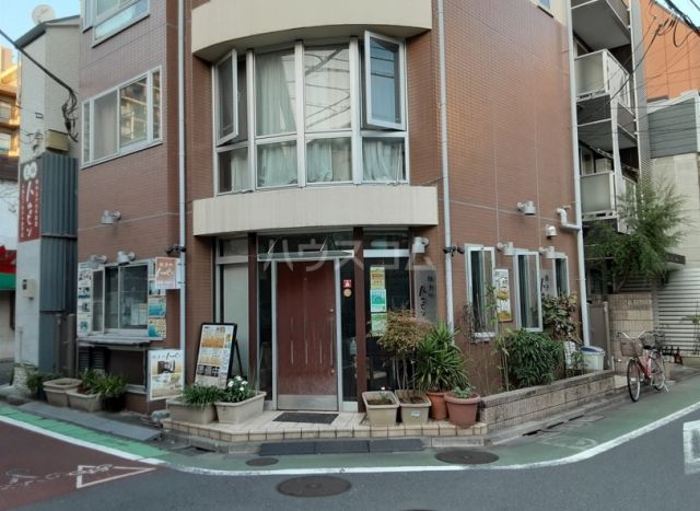 飲食店　餃子のハルピン（飲食店）まで723m