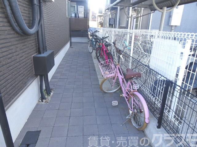 エントランス　駐輪場