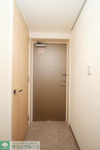 玄関　※写真は同タイプ住戸です。
