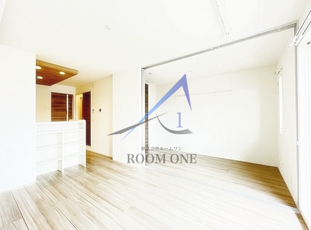 居室・リビング　洋室のお部屋です。