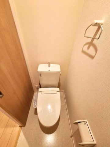 トイレ　★温水洗浄便座付きトイレ★
