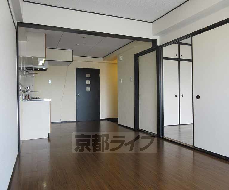居室・リビング　広々としたお部屋です！