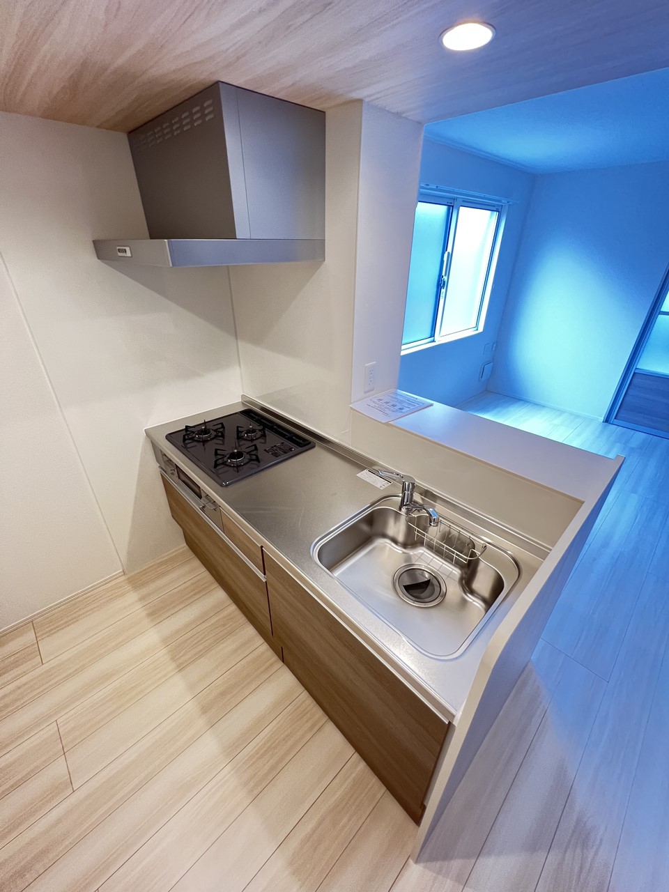 キッチン　※同物件、別部屋の写真です。