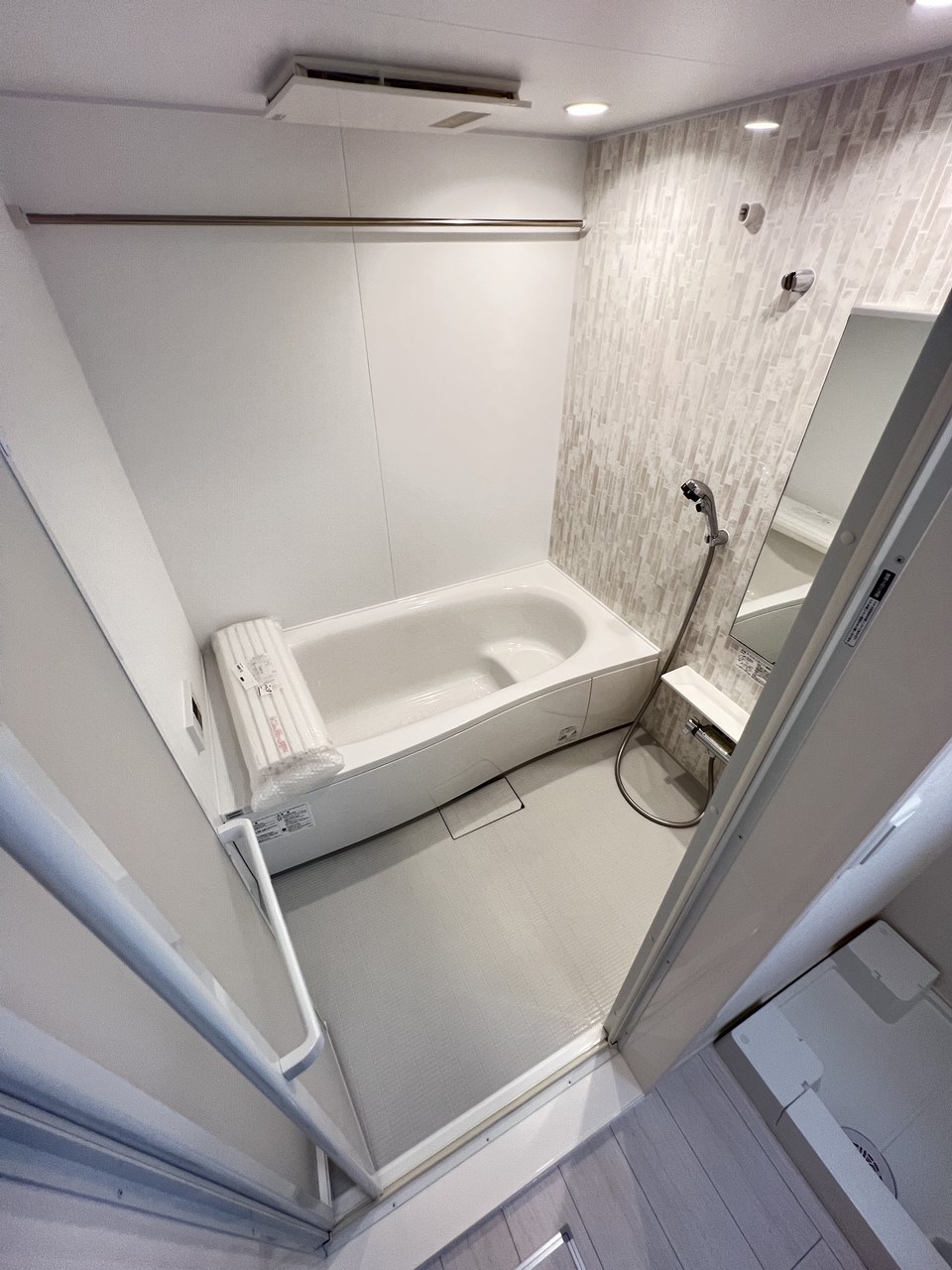バス・シャワールーム　※同物件、別部屋の写真です。