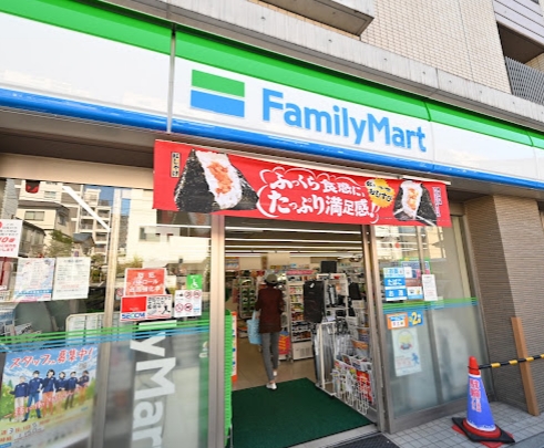 コンビニ　ファミリーマート大田中馬込店（コンビニ）まで516m