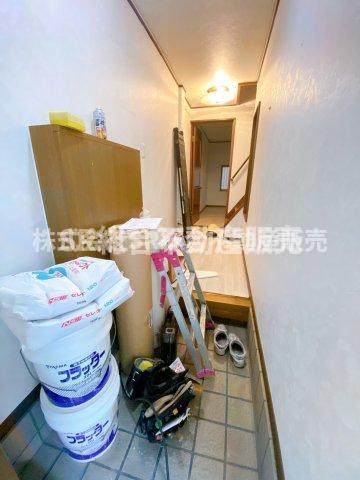 吉田5丁目貸家の玄関写真