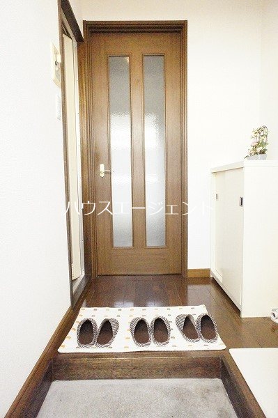 玄関　玄関です。