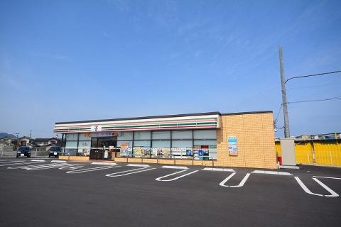 その他　セブンイレブン行橋北泉店（その他）まで685m