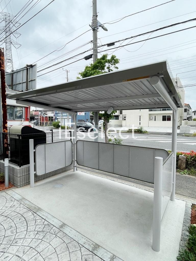 その他共有部分　屋根付き駐輪場