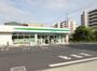 コンビニ　ファミリーマート 西新井二丁目店（コンビニ）まで967m