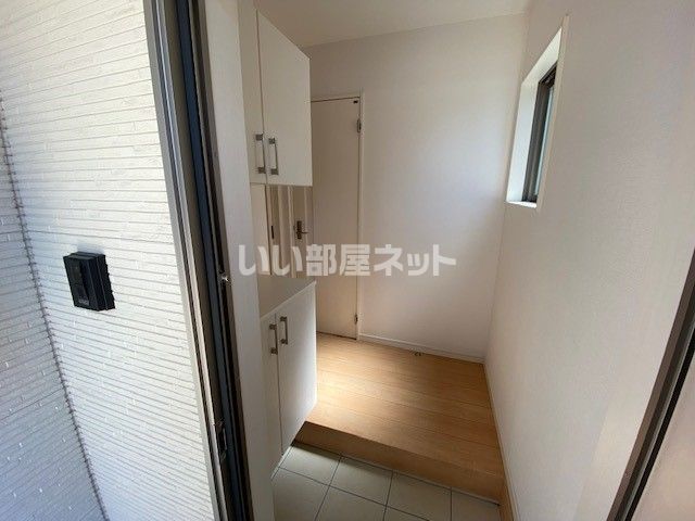 クレアンジュ A棟の玄関写真