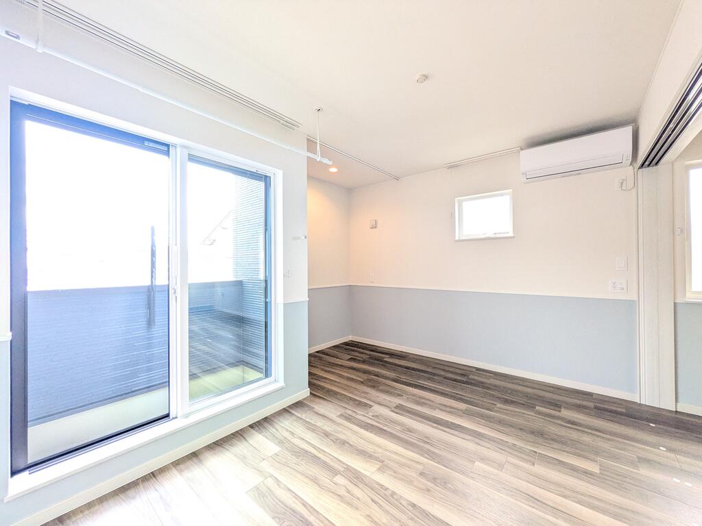 その他部屋・スペース　エアコン、室内物干し完備☆