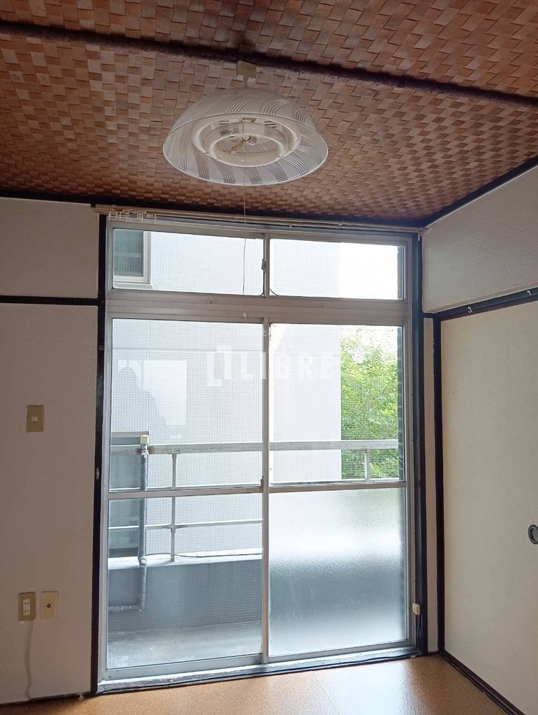 ＪＲ中央線 荻窪駅 徒歩14分 4階建 築29年の居間写真