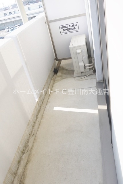 バルコニー　同型別部屋写真