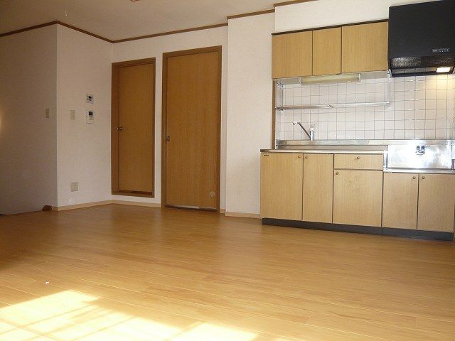 クレストール鞠子の居間写真