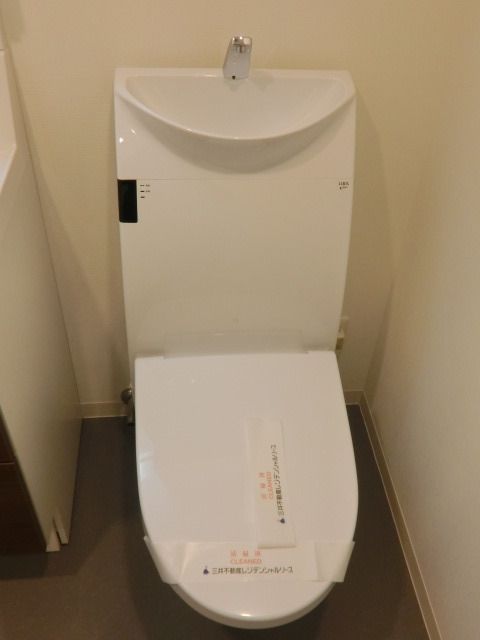 トイレ　★シャワートイレ★