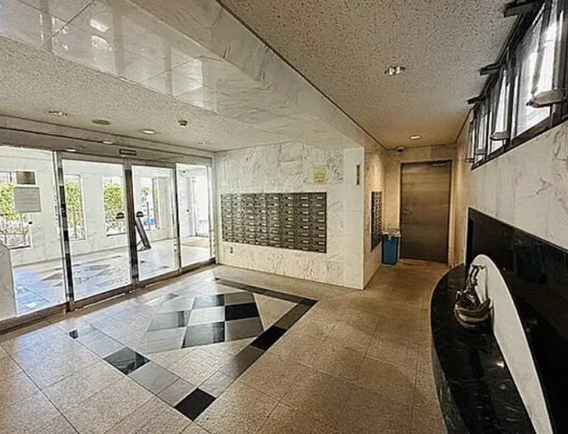 ＪＲ中央線 飯田橋駅 徒歩10分 8階建 築26年の外観写真