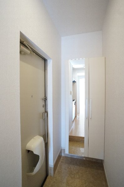ＪＲ両毛線 駒形駅 徒歩22分 3階建 築11年の玄関写真